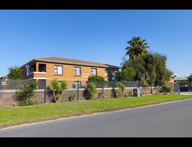 1 BEDROOM PROPERTY TO RENT IN WINDSOR PARK